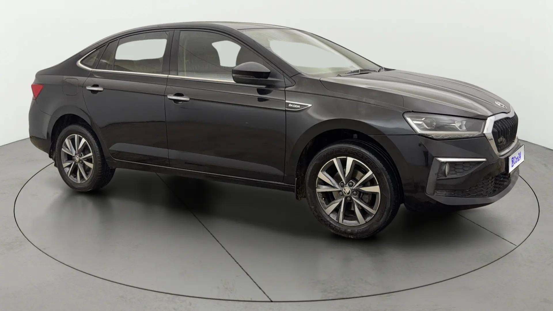 View 2024 Skoda Slavia Style 1.0 TSI MT Image 39 Used 2024 Skoda Slavia Style 1.0 TSI MT Image 39