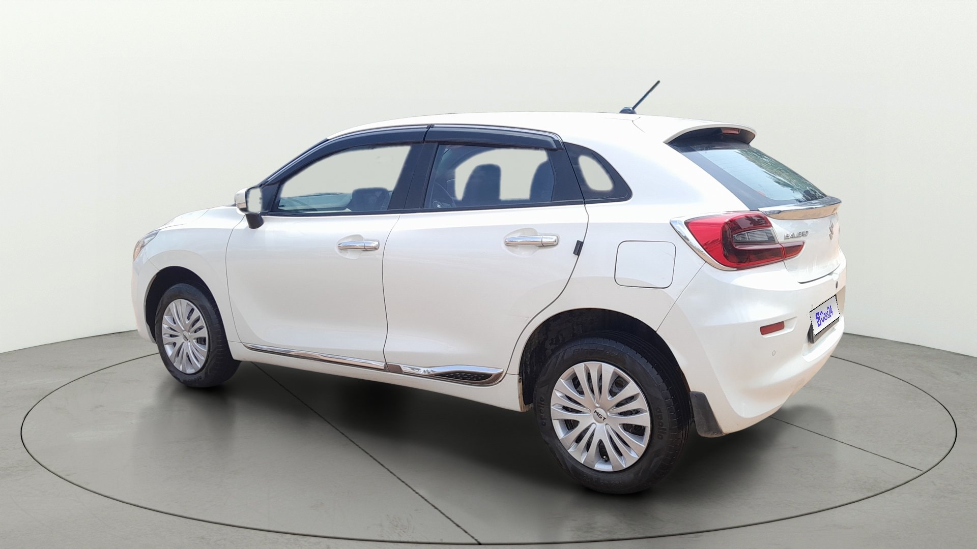 View 2022 Maruti Suzuki 1000 Base Variant Image 2 Used 2022 Maruti Suzuki 1000 Base Variant Image 2