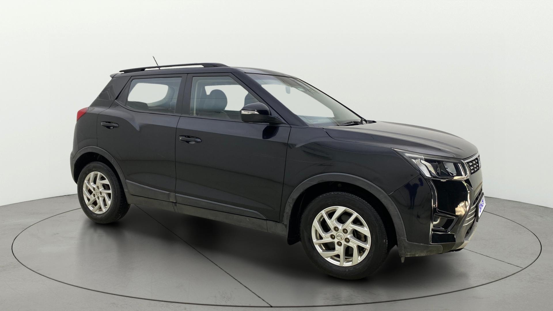 View 2023 Mahindra XUV300 W4 Petrol BS IV Image 39 Used 2023 Mahindra XUV300 W4 Petrol BS IV Image 39