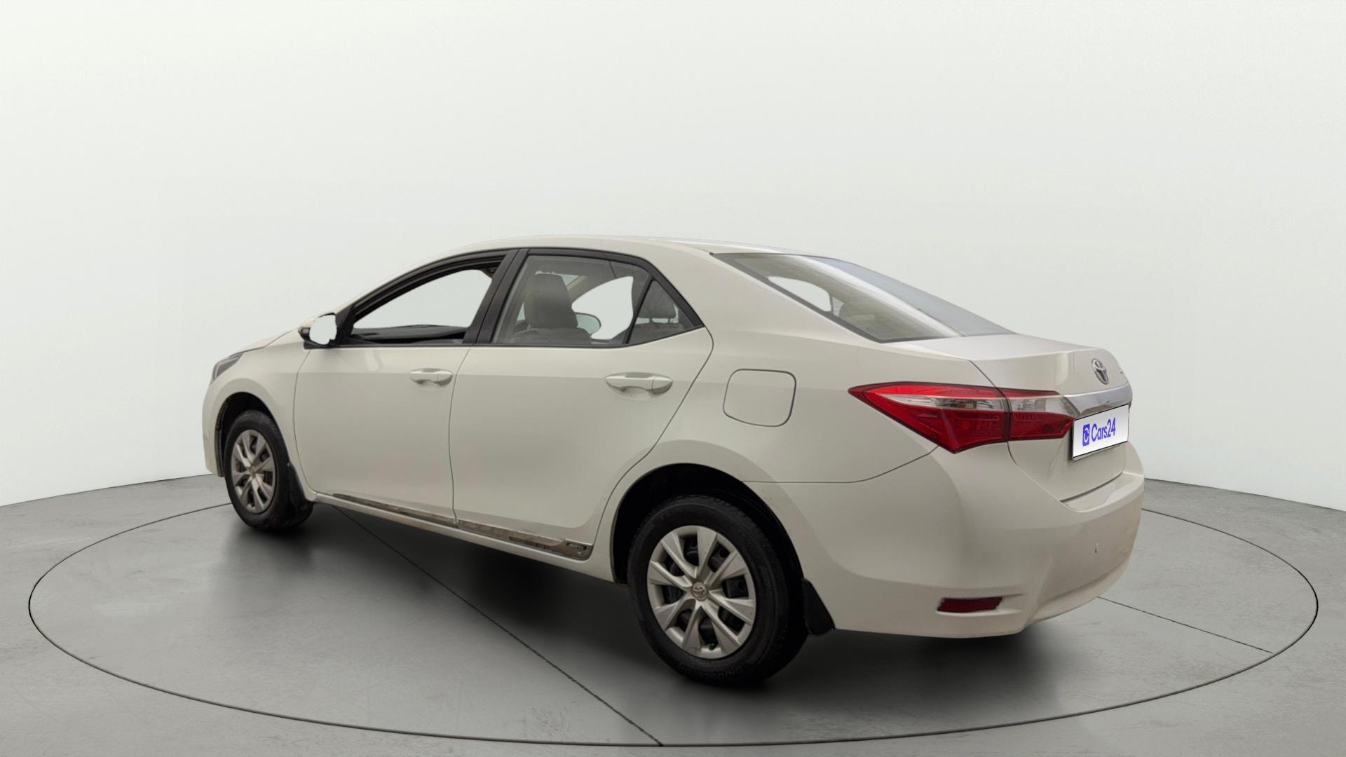 View 2014 Toyota Corolla Altis 1.8 JS Image 2 Used 2014 Toyota Corolla Altis 1.8 JS Image 2