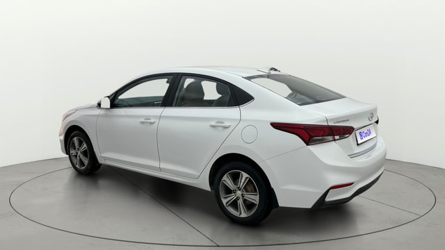 View Hyundai Verna Image 2 Used Hyundai Verna Image 2