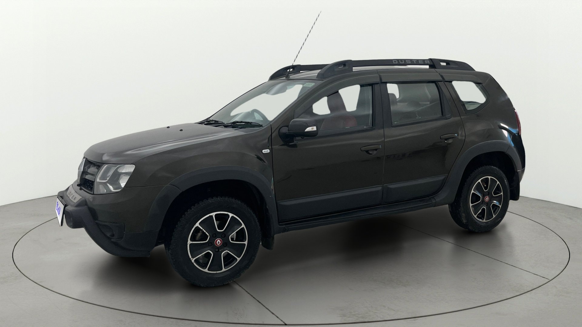 View 2017 Renault Duster 85 PS RXS 4X2 MT Image 35 Used 2017 Renault Duster 85 PS RXS 4X2 MT Image 35