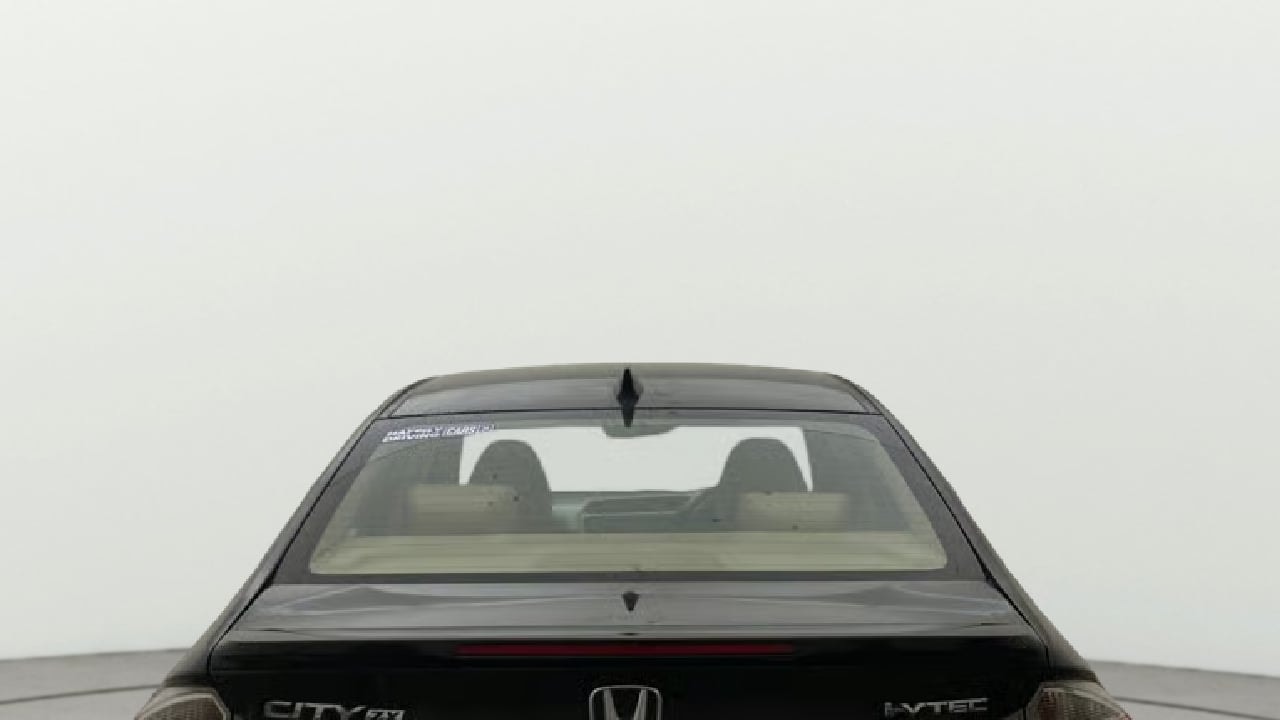 View 2018 Honda City ZX CVT Image 4 Used 2018 Honda City ZX CVT Image 4