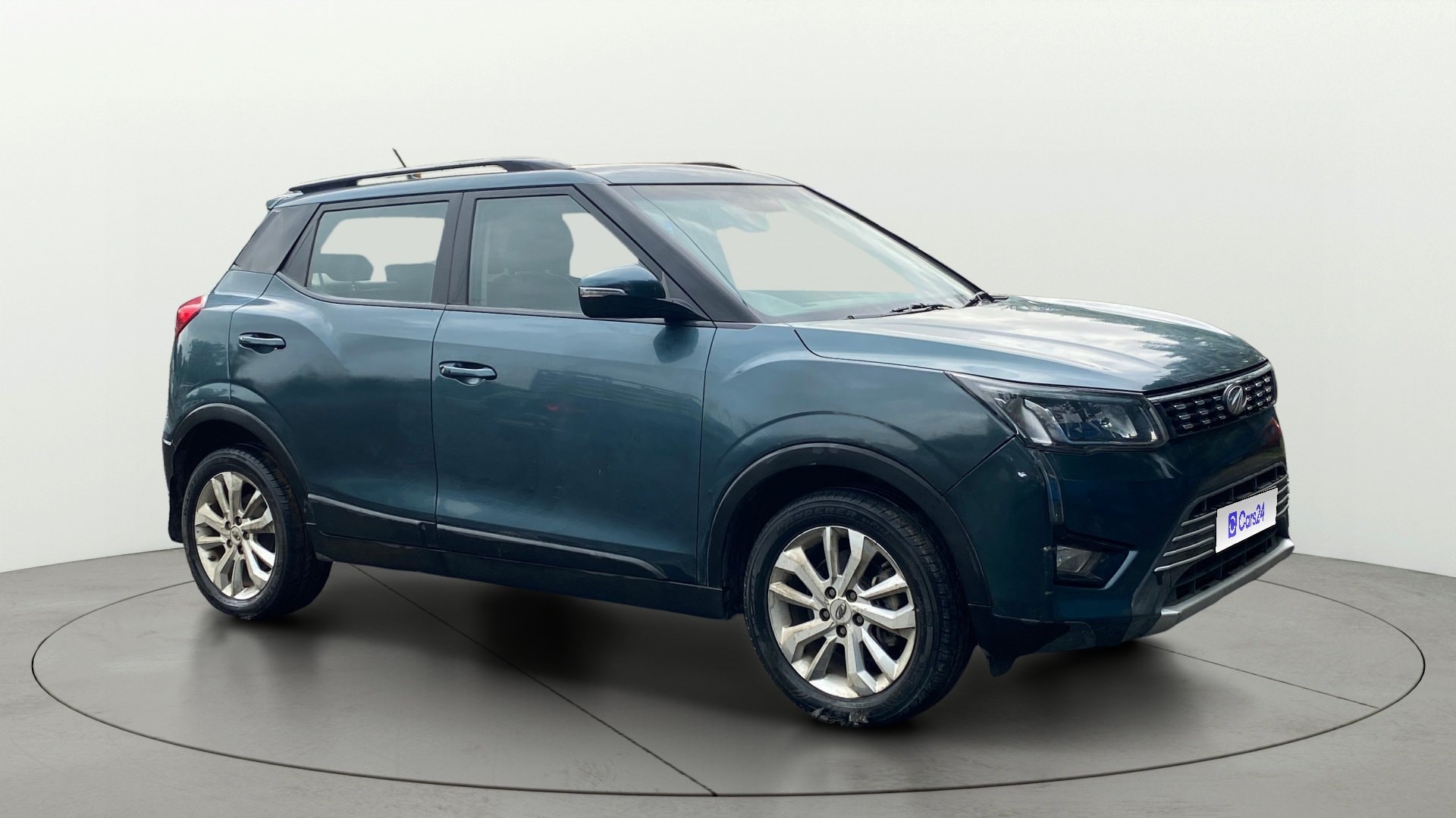 View 2019 Mahindra XUV300 W4 Petrol BS IV Image 37 Used 2019 Mahindra XUV300 W4 Petrol BS IV Image 37