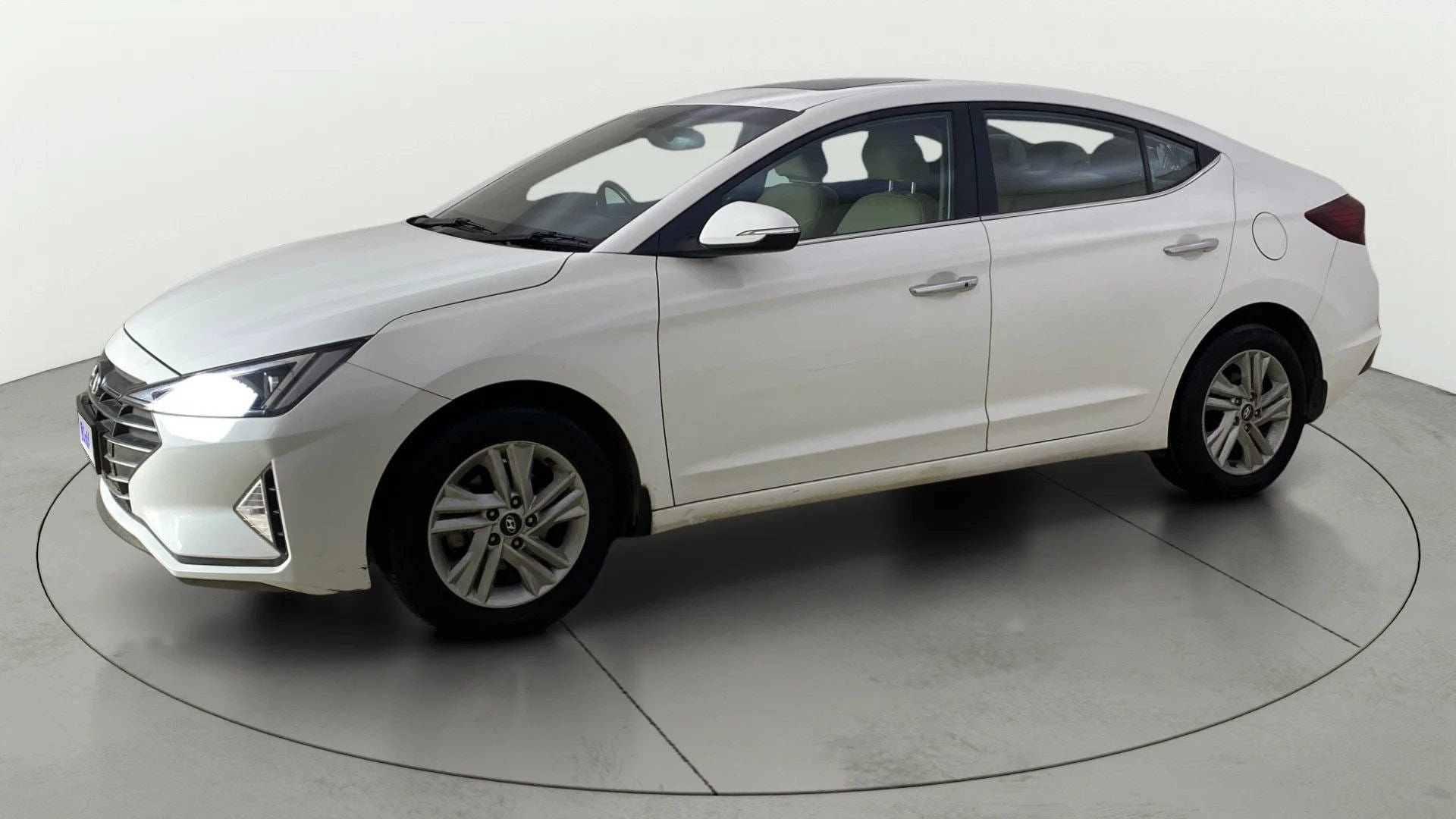 View 2021 Hyundai Elantra 1.6 CRDi S Image 22 Used 2021 Hyundai Elantra 1.6 CRDi S Image 22