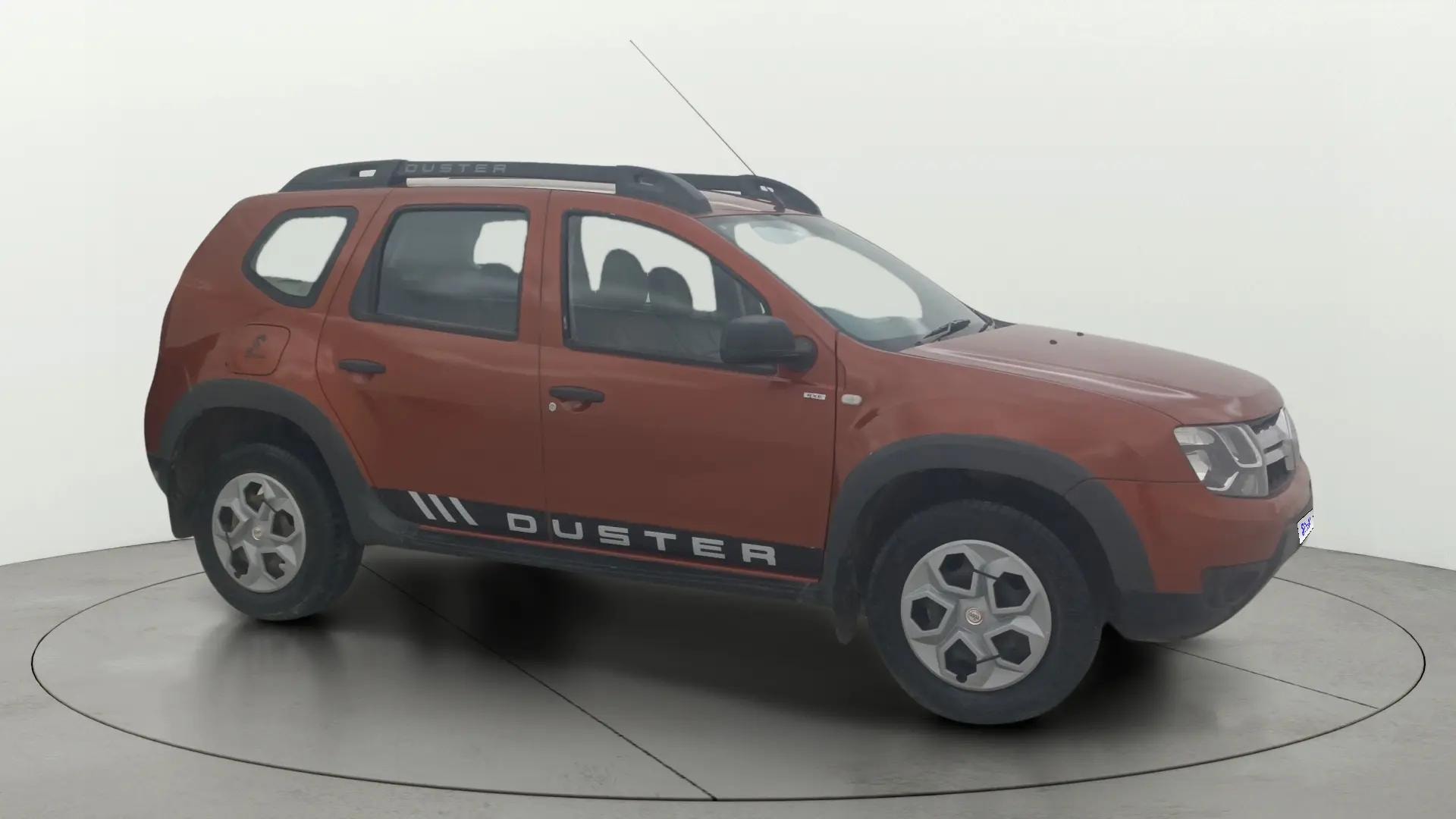 View 2018 Renault Duster Petrol RXE BS IV Image 21 Used 2018 Renault Duster Petrol RXE BS IV Image 21