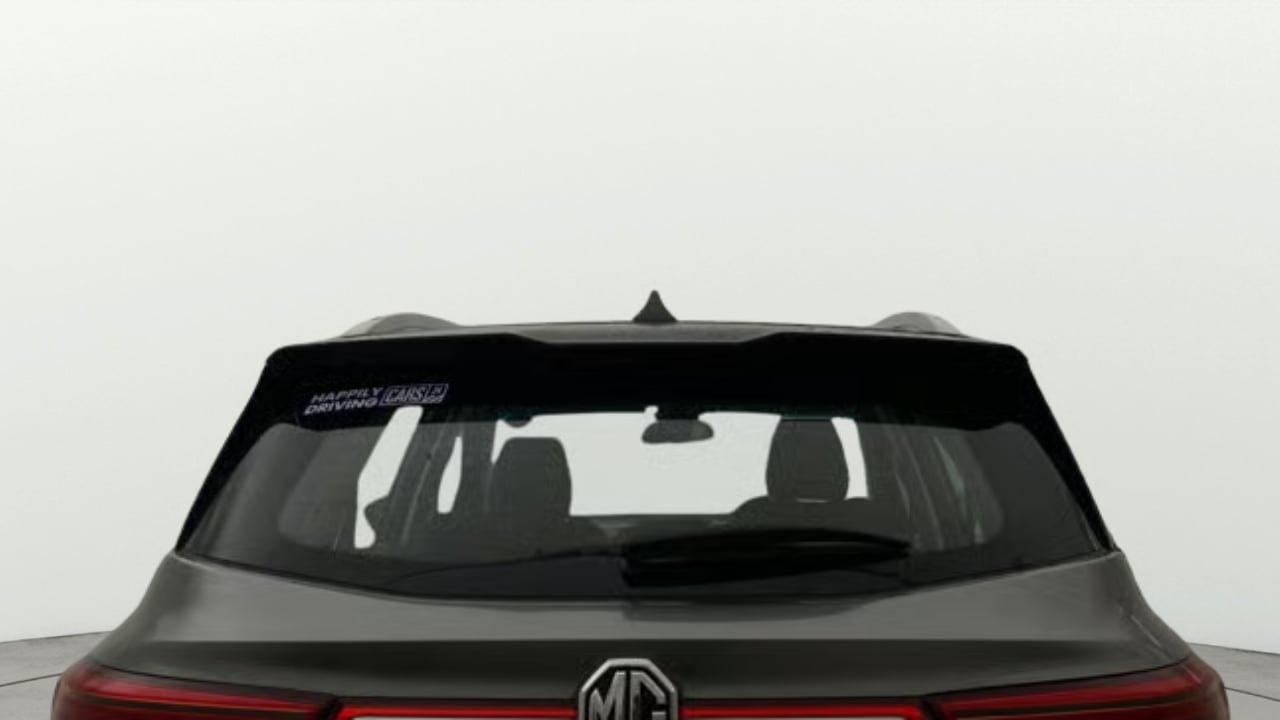 View 2019 MG Hector Sharp Diesel Image 3 Used 2019 MG Hector Sharp Diesel Image 3