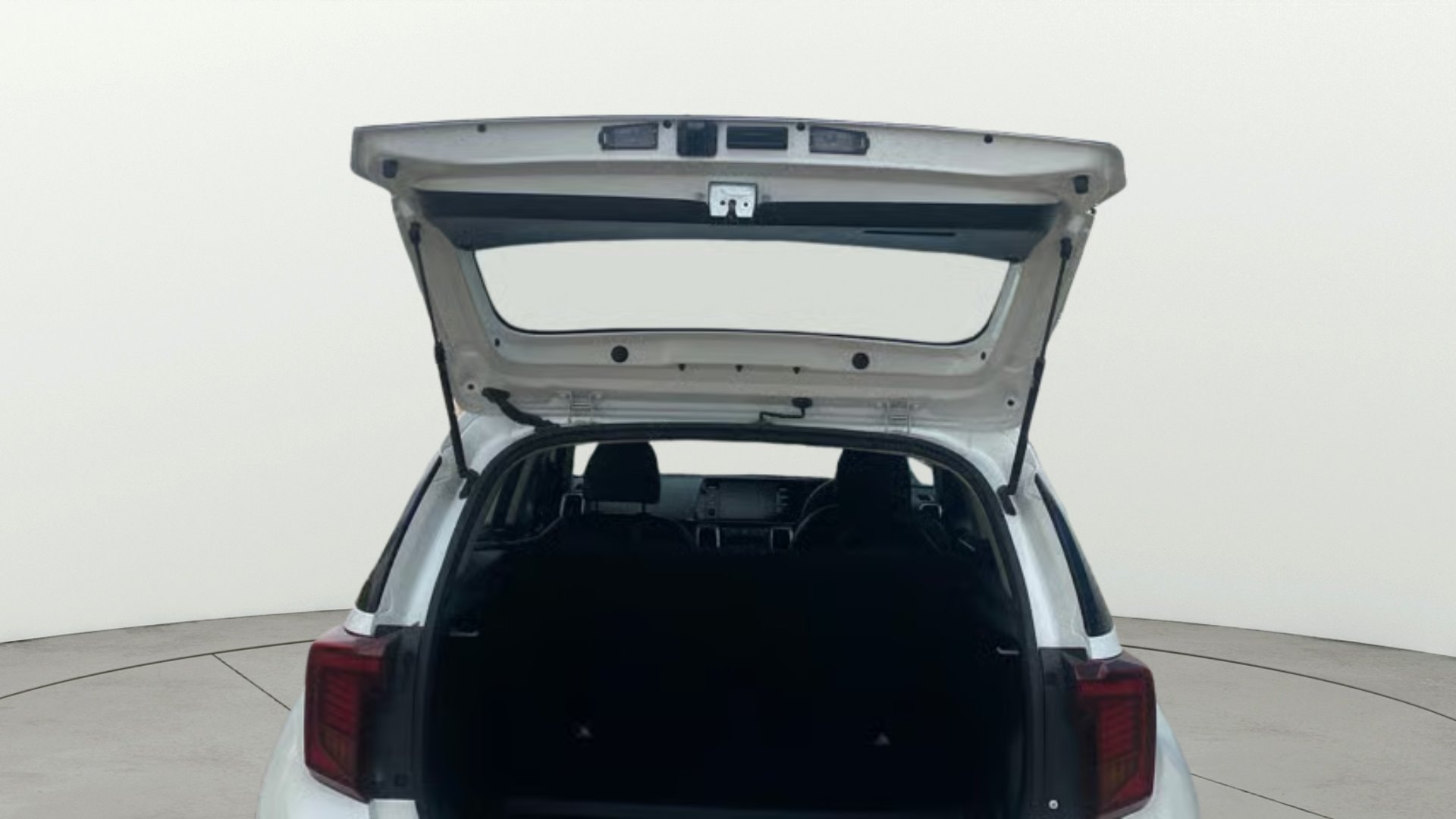 View 2024 Kia Sonet HTE Petrol Image 32 Used 2024 Kia Sonet HTE Petrol Image 32