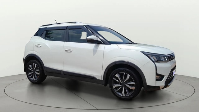 View Mahindra XUV300 Image 14 Used Mahindra XUV300 Image 14
