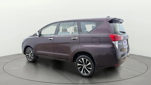 View Toyota Innova Crysta Image 2 Used Toyota Innova Crysta Image 2