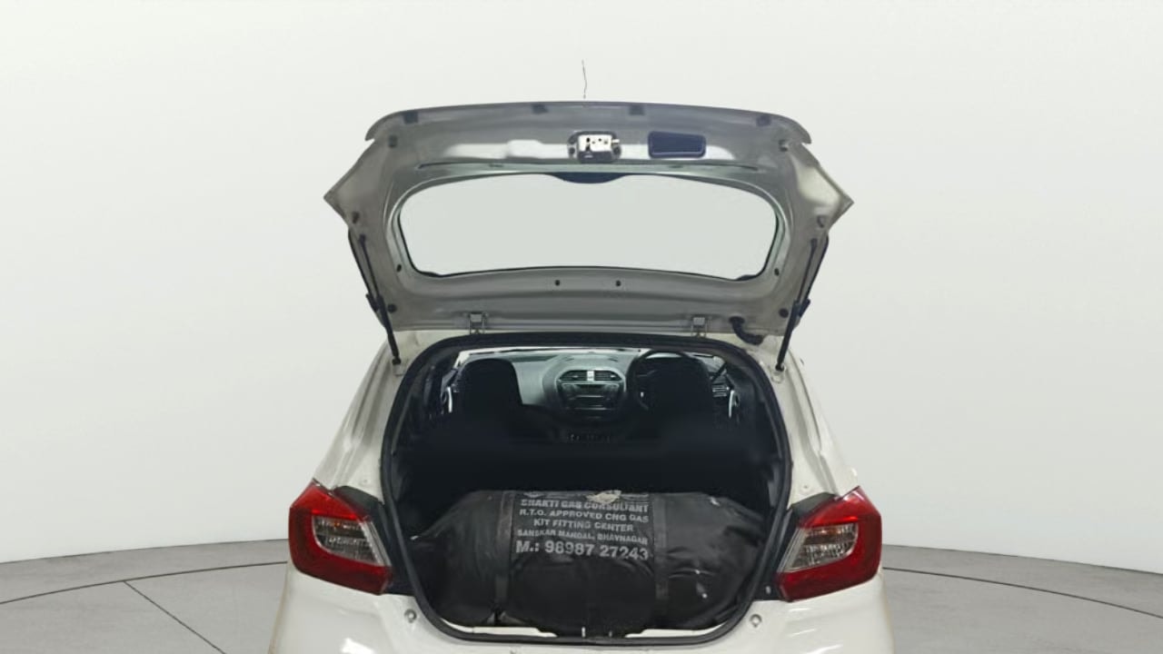 View 2019 Tata Tiago Revotorq XB Image 16 Used 2019 Tata Tiago Revotorq XB Image 16