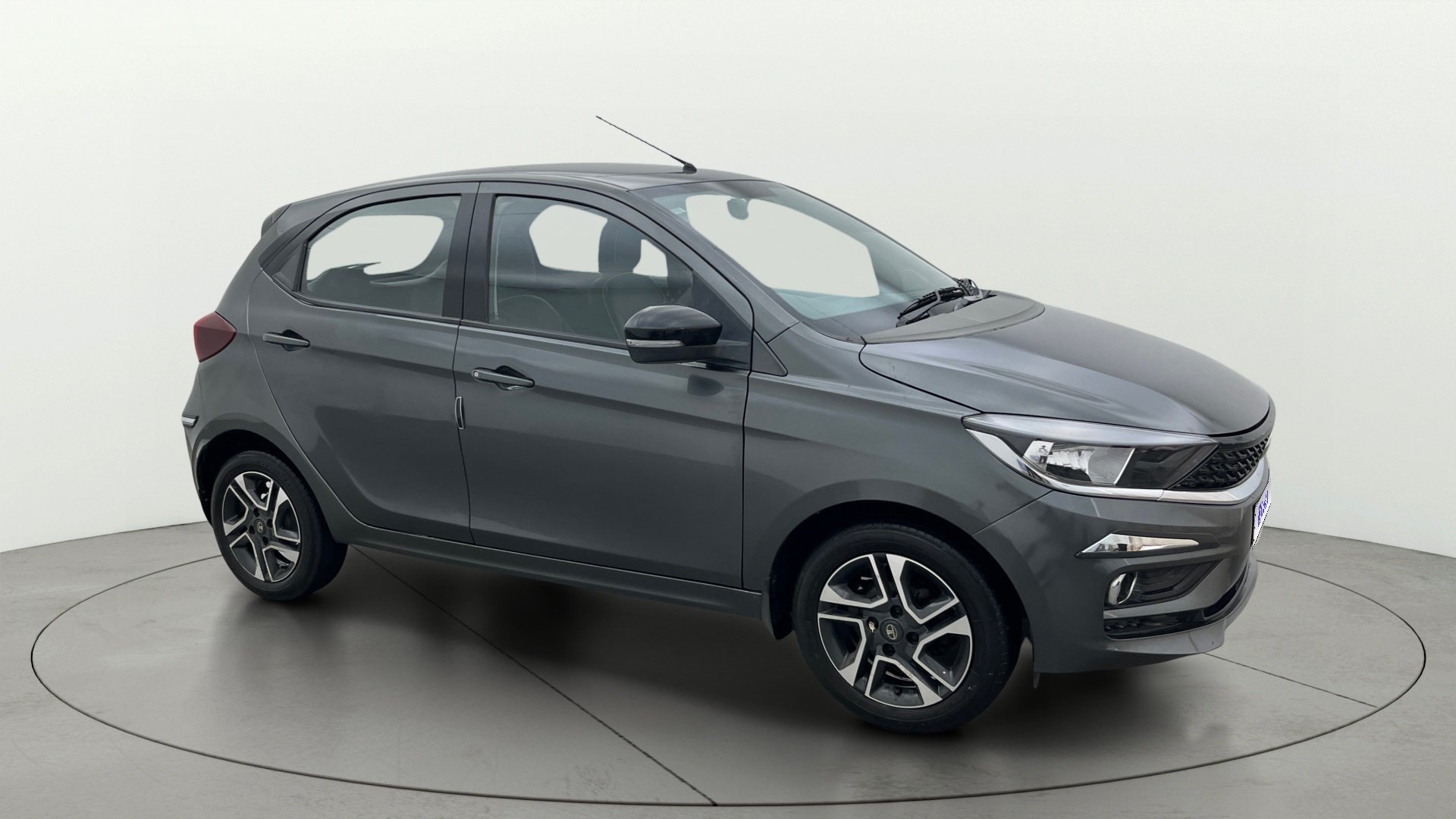 View 2020 Tata Tiago Revotorq XB Image 36 Used 2020 Tata Tiago Revotorq XB Image 36
