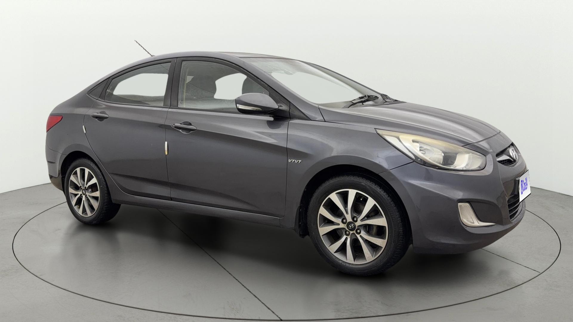 View 2014 Hyundai Fluidic Verna 1.6 VTVT SX Image 21 Used 2014 Hyundai Fluidic Verna 1.6 VTVT SX Image 21