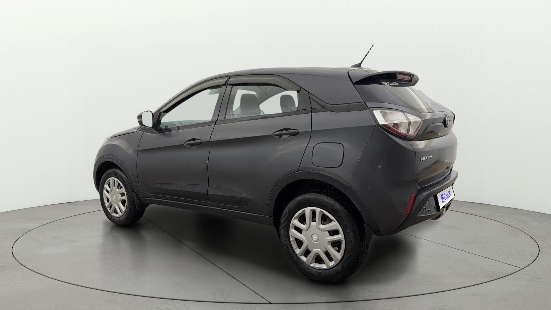 View 2019 Tata Nexon Revotron XM Image 2 Used 2019 Tata Nexon Revotron XM Image 2
