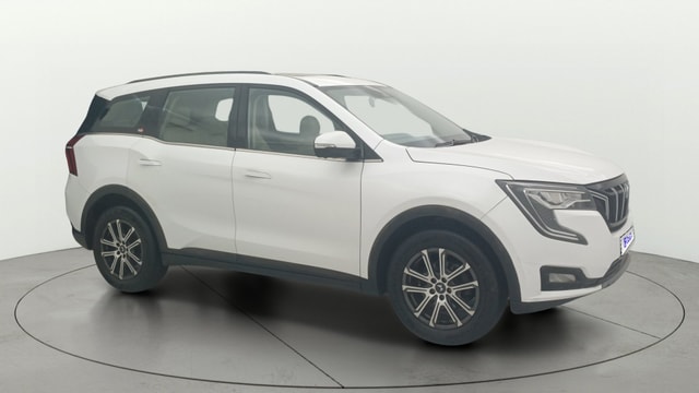View Mahindra XUV700 Image 15 Used Mahindra XUV700 Image 15