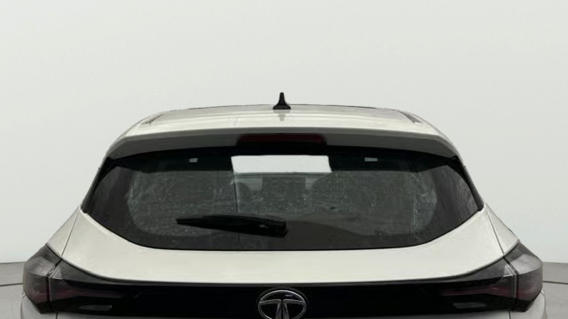 View 2023 Tata Harrier XZA Plus Option Image 5 Used 2023 Tata Harrier XZA Plus Option Image 5
