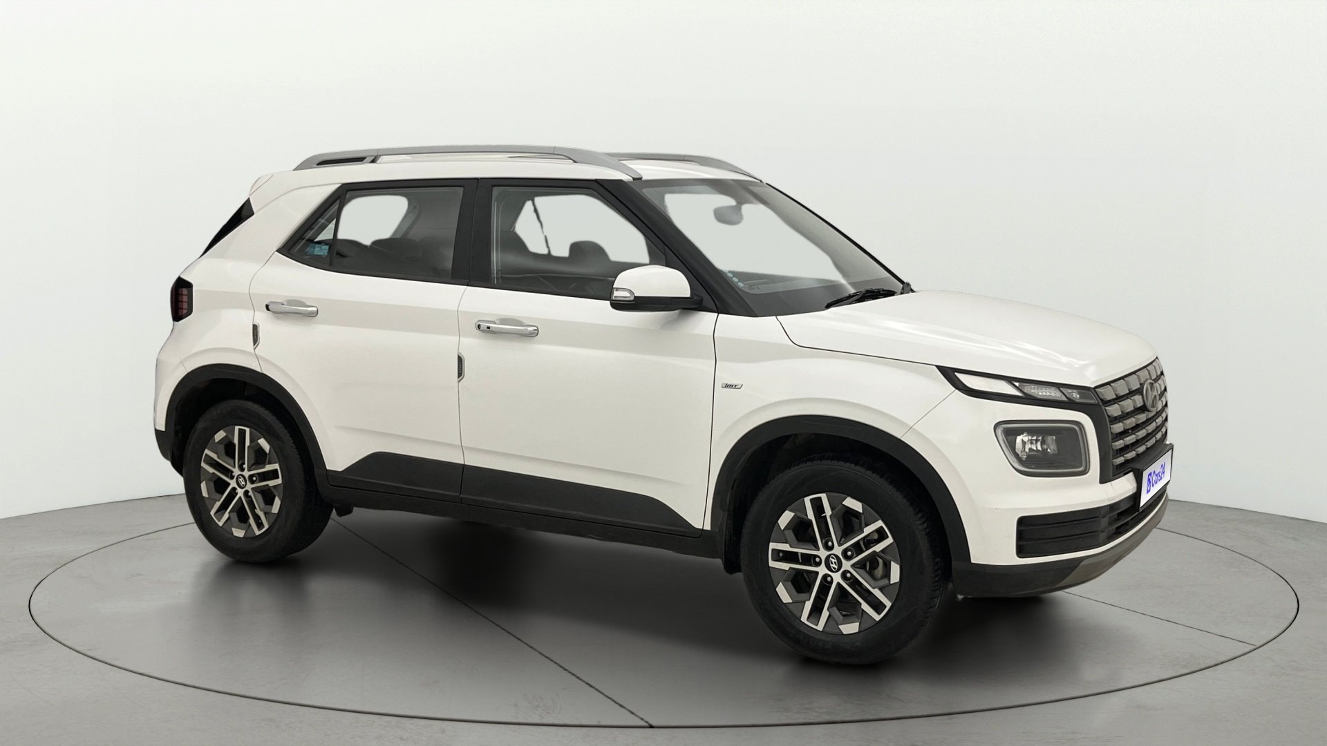 View 2023 Hyundai Venue SX (O) 1.0 iMT Petrol Image 22 Used 2023 Hyundai Venue SX (O) 1.0 iMT Petrol Image 22