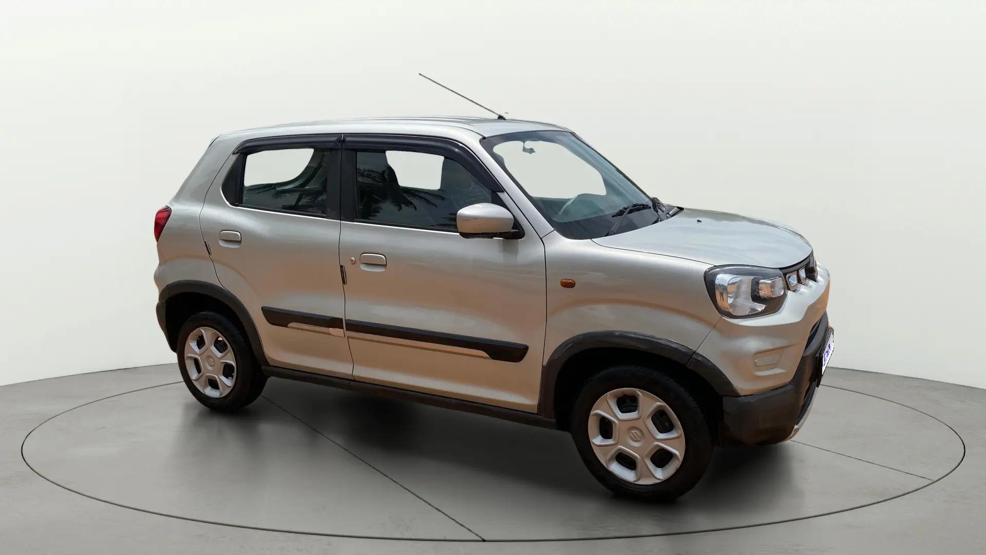 View 2020 Maruti Suzuki 1000 Base Variant Image 13 Used 2020 Maruti Suzuki 1000 Base Variant Image 13