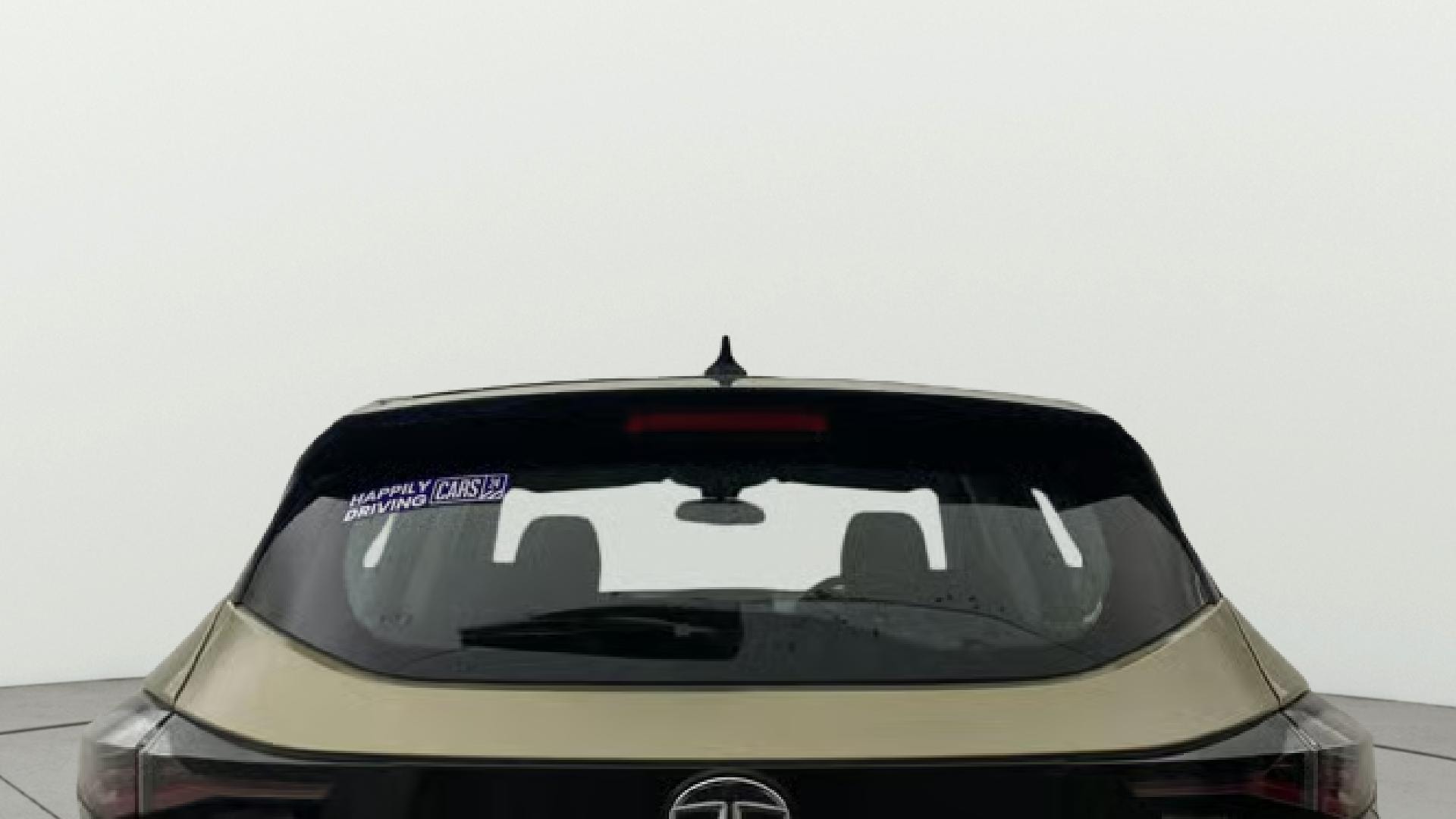View 2022 Tata Harrier XE Image 5 Used 2022 Tata Harrier XE Image 5