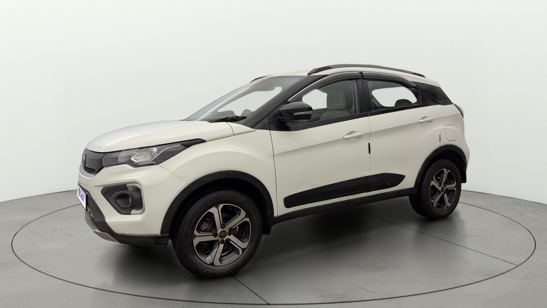 View 2024 Tata Nexon Revotron XE Image 37 Used 2024 Tata Nexon Revotron XE Image 37