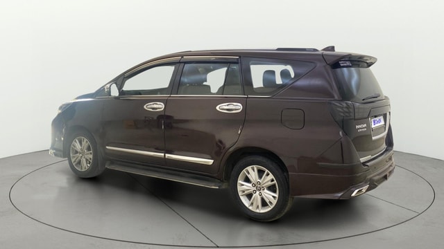 View Toyota Innova Crysta Image 2 Used Toyota Innova Crysta Image 2