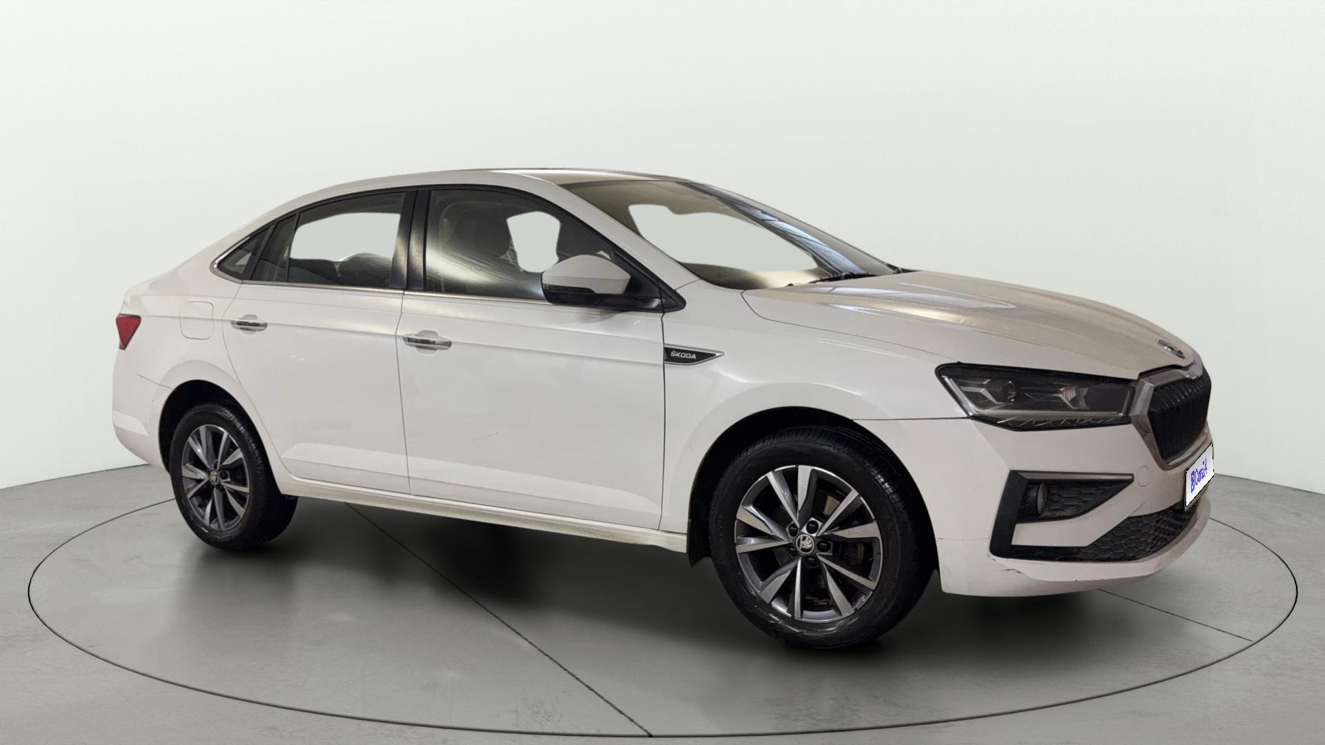 View 2022 Skoda Slavia Style 1.0 TSI MT Image 39 Used 2022 Skoda Slavia Style 1.0 TSI MT Image 39