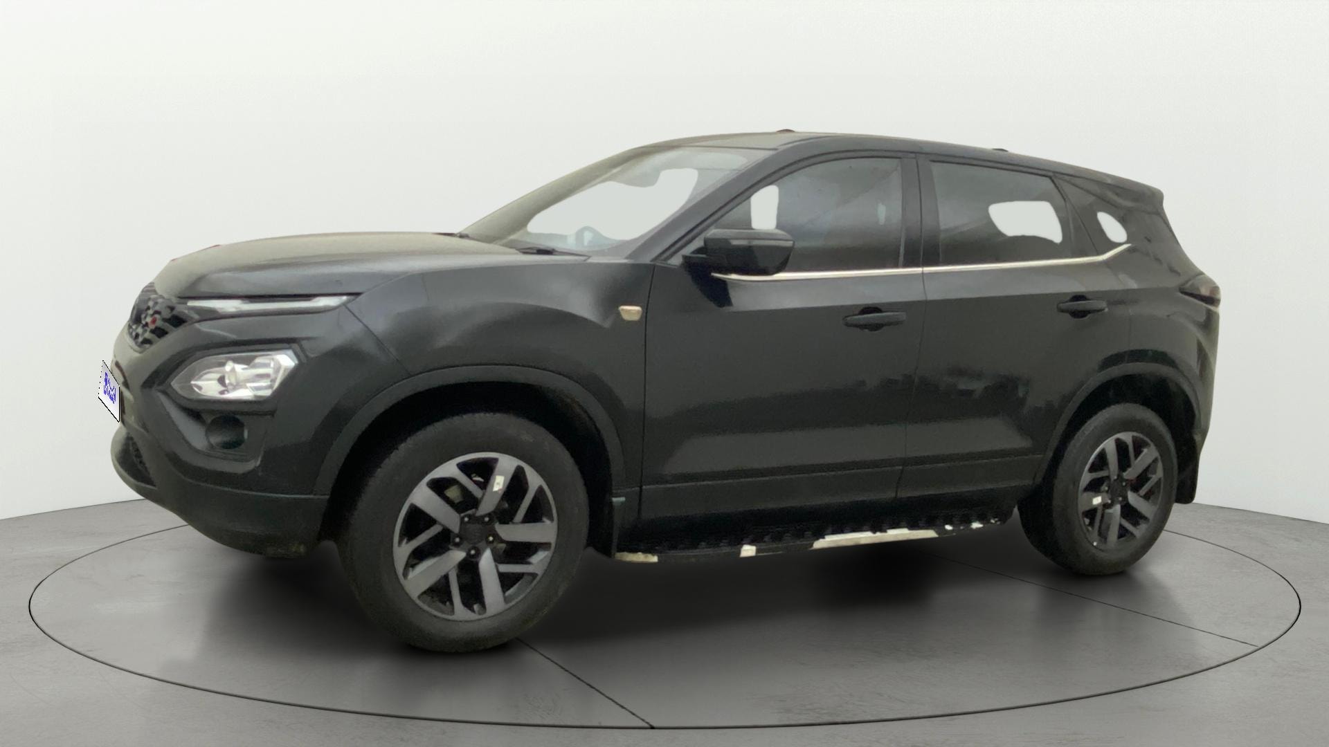 View 2024 Tata Harrier XZ plus Red Dark Edition Image 22 Used 2024 Tata Harrier XZ plus Red Dark Edition Image 22