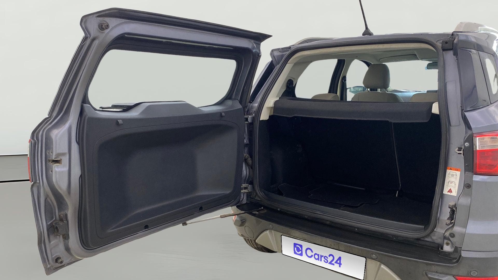 View 2019 Ford EcoSport 1.5 TDCi Diesel Ambiente BS IV Image 16 Used 2019 Ford EcoSport 1.5 TDCi Diesel Ambiente BS IV Image 16