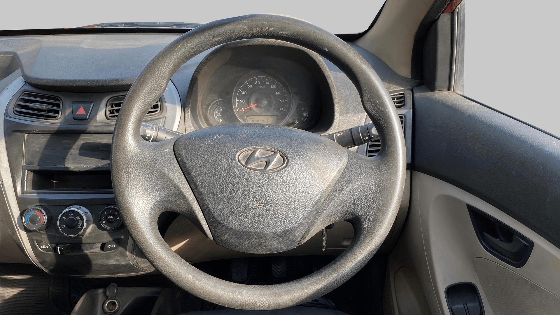 View 2013 Hyundai EON Era Plus Image 20 Used 2013 Hyundai EON Era Plus Image 20