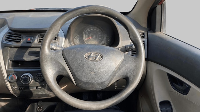 View Hyundai EON Image 20 Used Hyundai EON Image 20