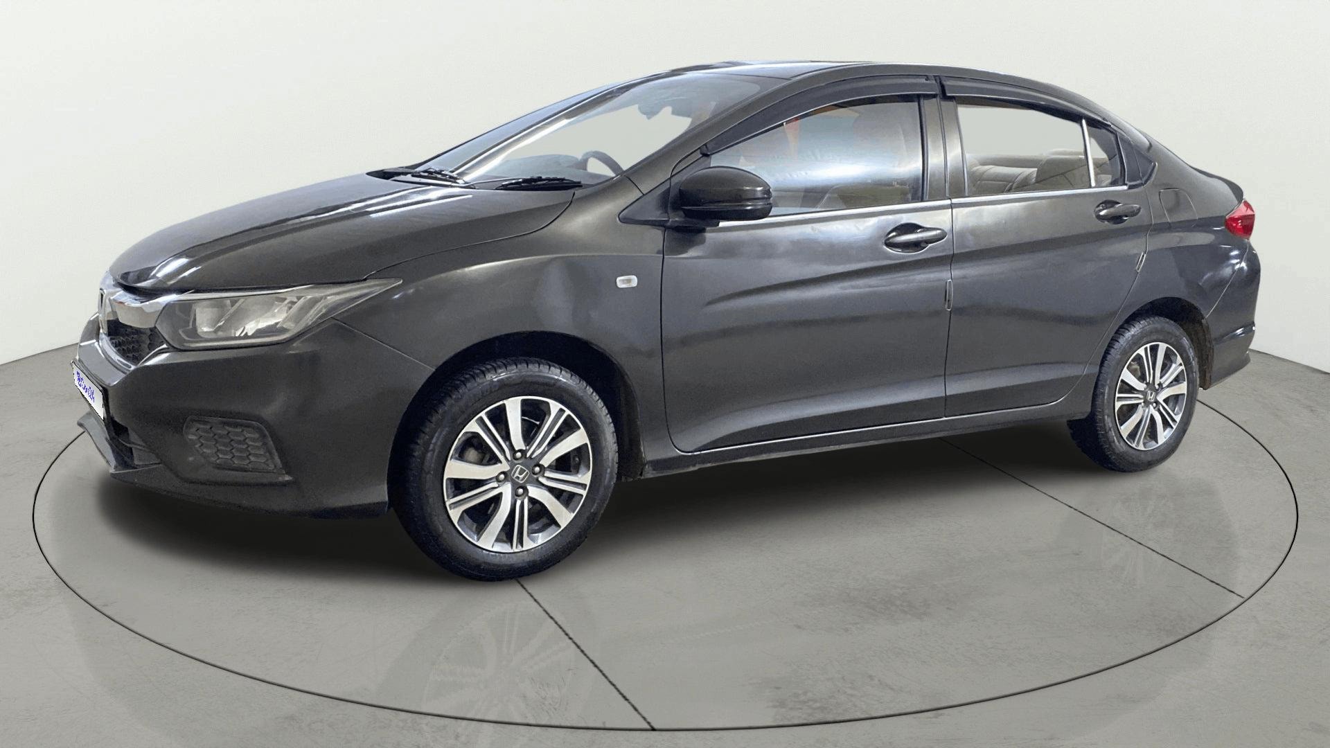 View 2023 Honda City ZX MT Diesel Anniversary Edition Image 35 Used 2023 Honda City ZX MT Diesel Anniversary Edition Image 35
