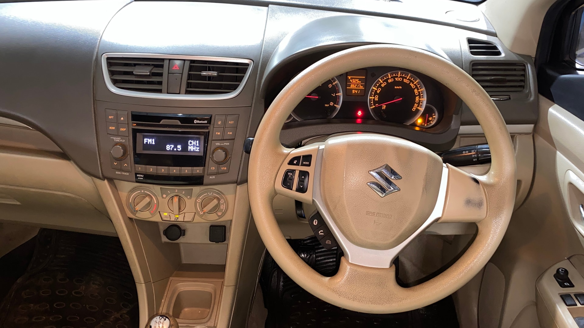 View 2016 Maruti Suzuki 1000 Base Variant Image 21 Used 2016 Maruti Suzuki 1000 Base Variant Image 21