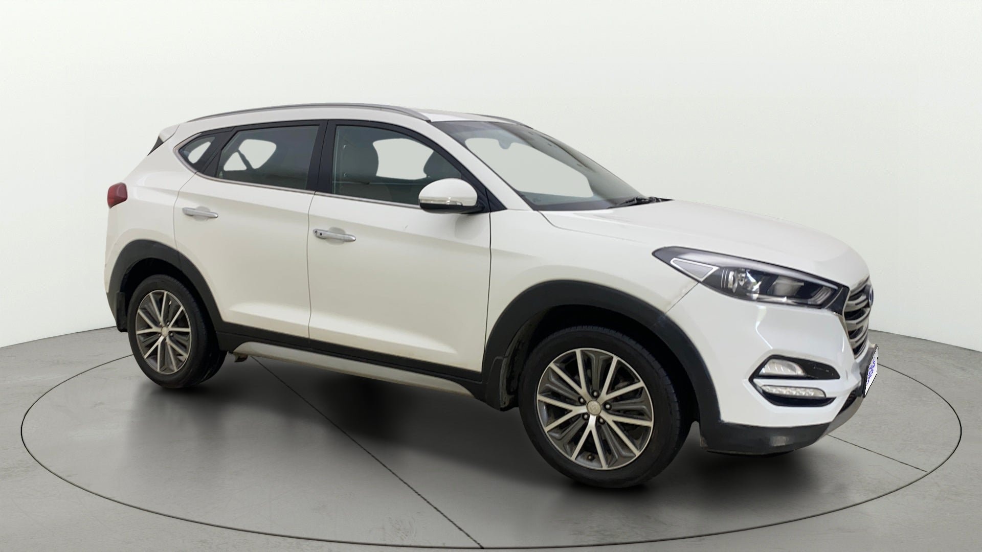 View 2018 Hyundai Tucson R 2.0 6-Speed Automatic GL BS IV Image 14 Used 2018 Hyundai Tucson R 2.0 6-Speed Automatic GL BS IV Image 14