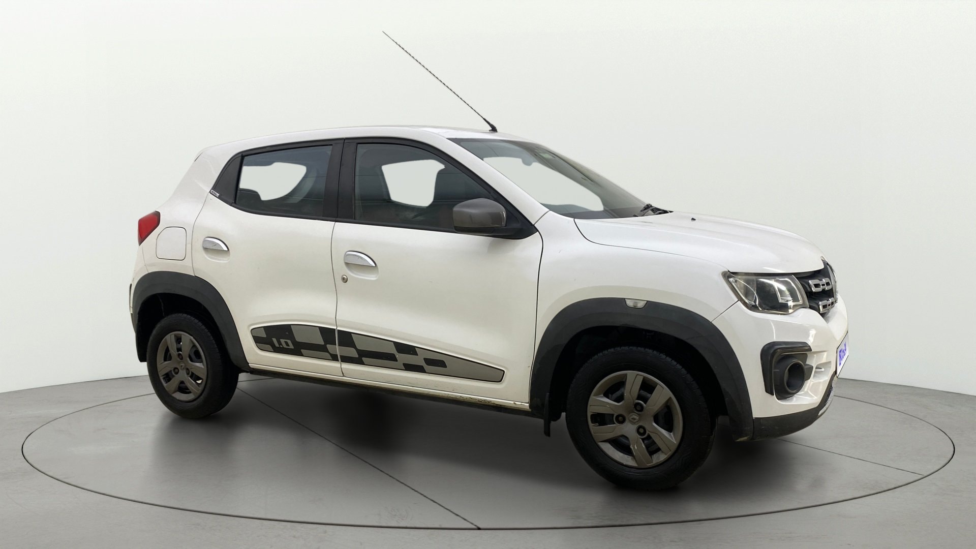 View 2017 Renault Kwid RXL 1.0 AMT BS IV Image 35 Used 2017 Renault Kwid RXL 1.0 AMT BS IV Image 35