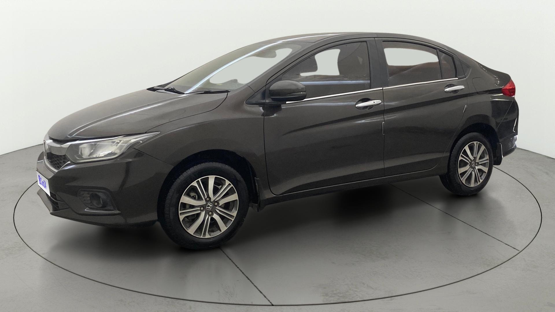 View 2022 Honda City ZX MT Diesel Anniversary Edition Image 37 Used 2022 Honda City ZX MT Diesel Anniversary Edition Image 37