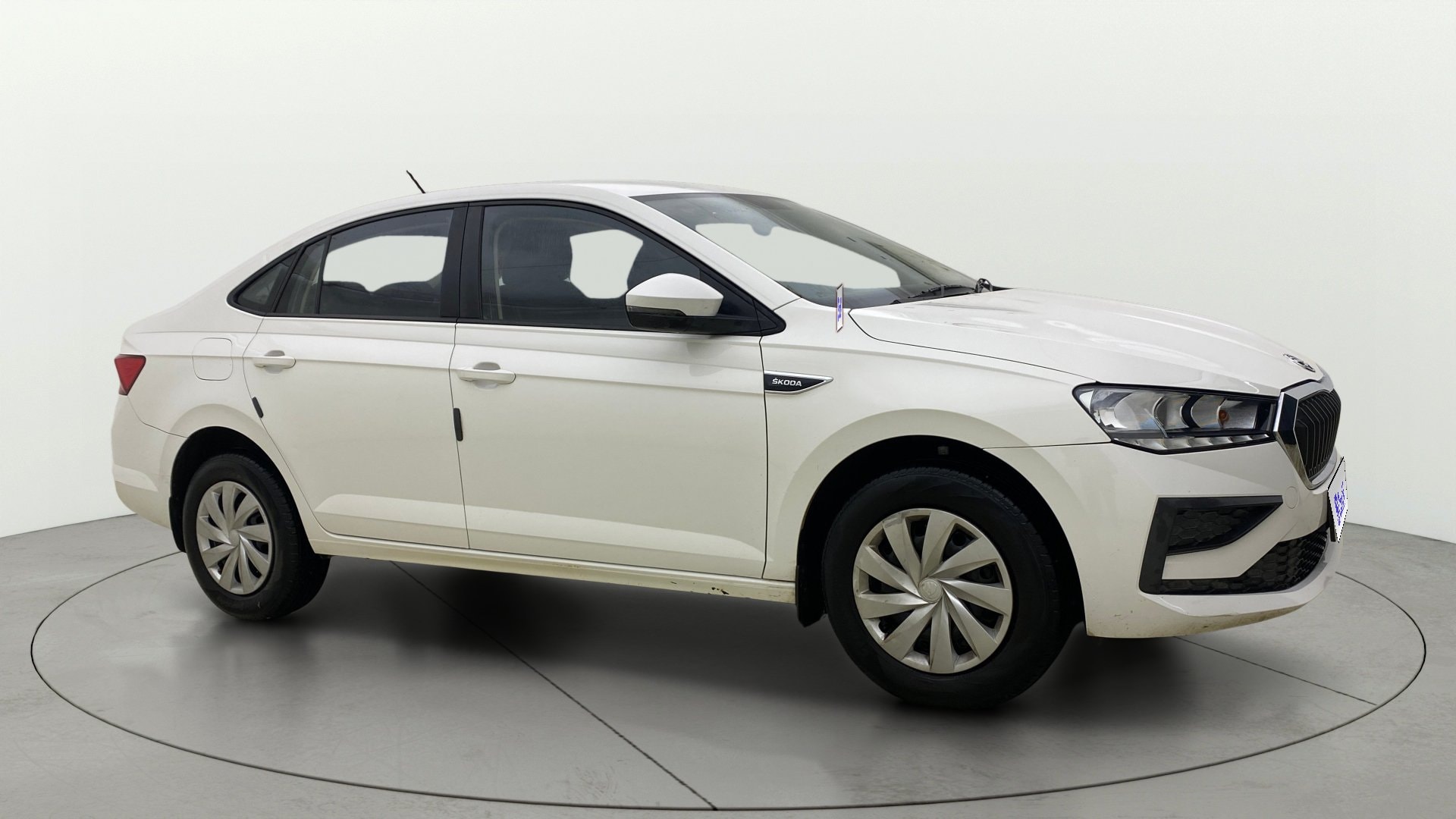 View 2025 Skoda Slavia Active 1.0 TSI MT Image 21 Used 2025 Skoda Slavia Active 1.0 TSI MT Image 21