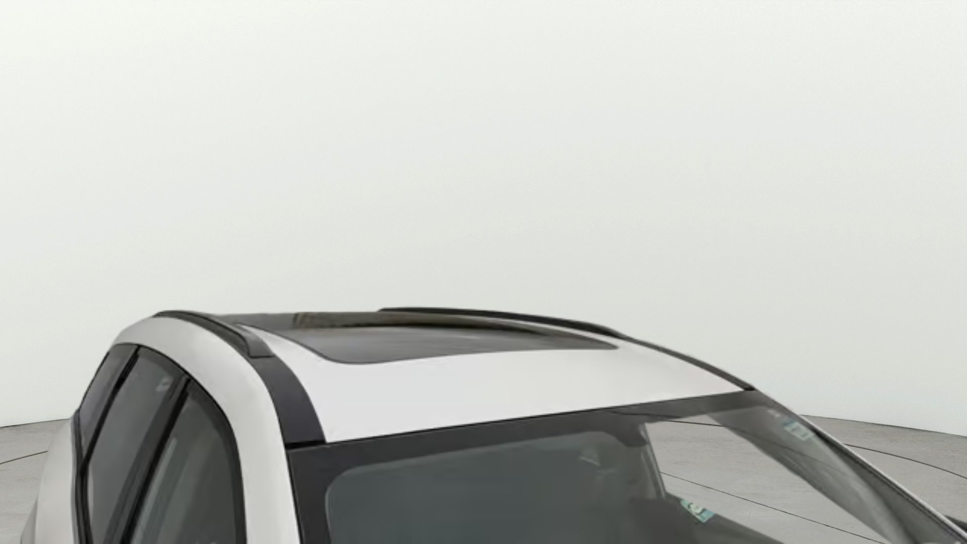 View 2024 Mahindra XUV700 MX Petrol 5 STR Image 6 Used 2024 Mahindra XUV700 MX Petrol 5 STR Image 6
