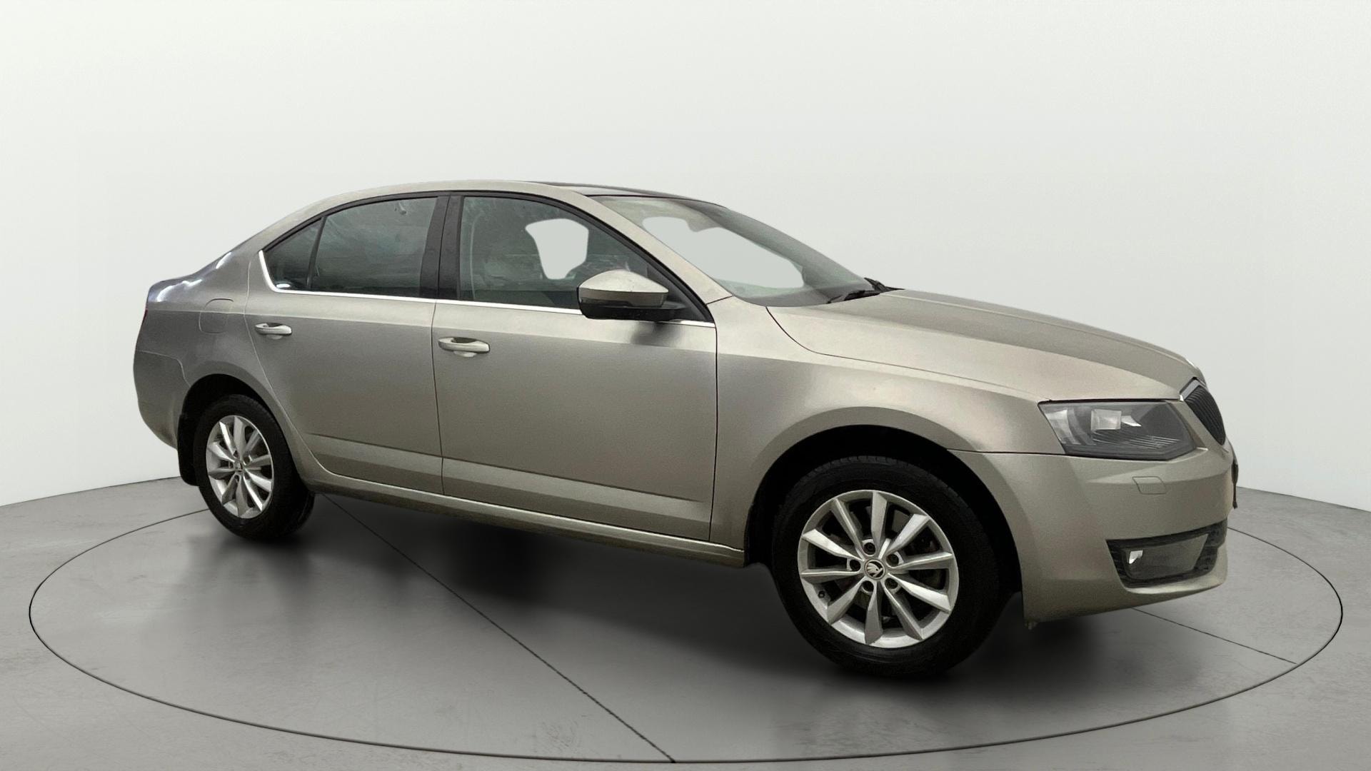 View 2017 Skoda Octavia 1.4 Style TSI MT Image 22 Used 2017 Skoda Octavia 1.4 Style TSI MT Image 22