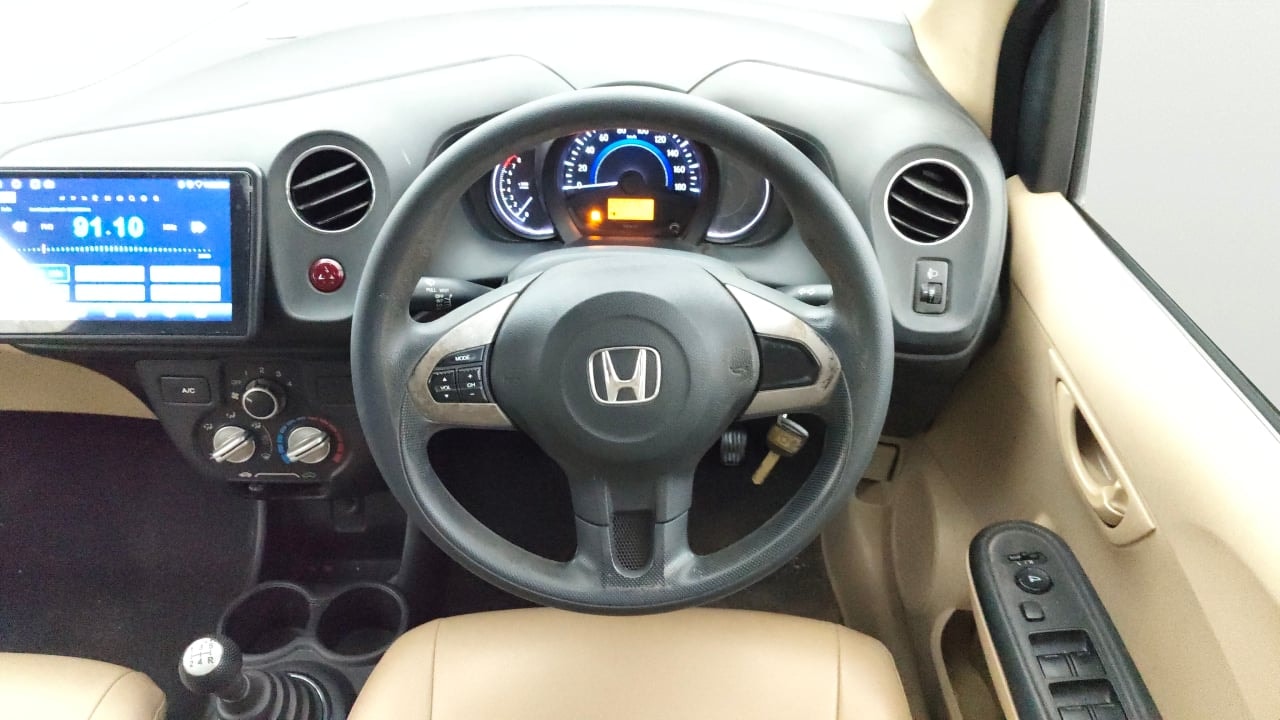 View 2016 Honda Amaze E MT Petrol BS IV Image 20 Used 2016 Honda Amaze E MT Petrol BS IV Image 20