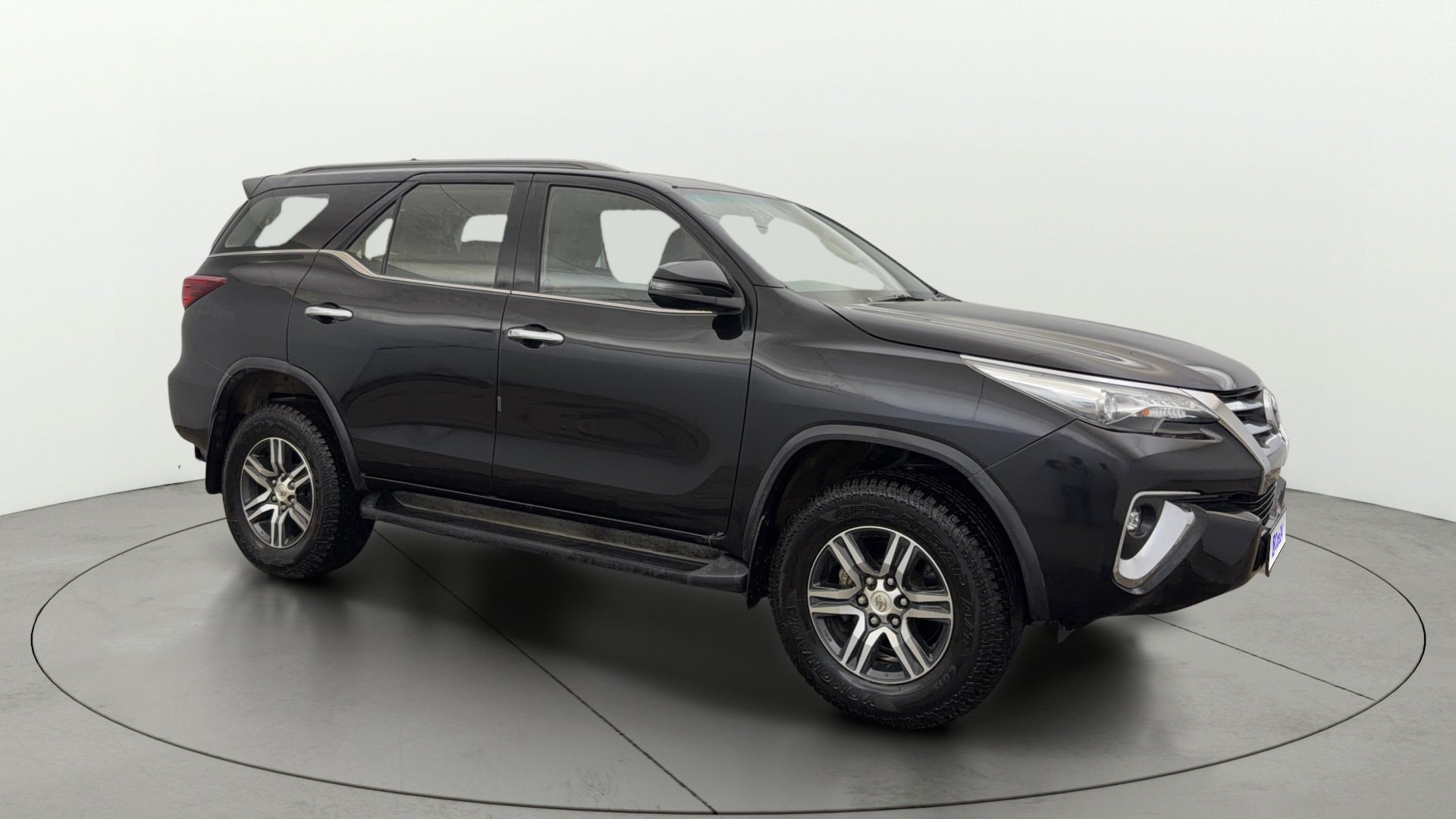 View 2019 Toyota Fortuner 2.7 4X2 AT Image 24 Used 2019 Toyota Fortuner 2.7 4X2 AT Image 24