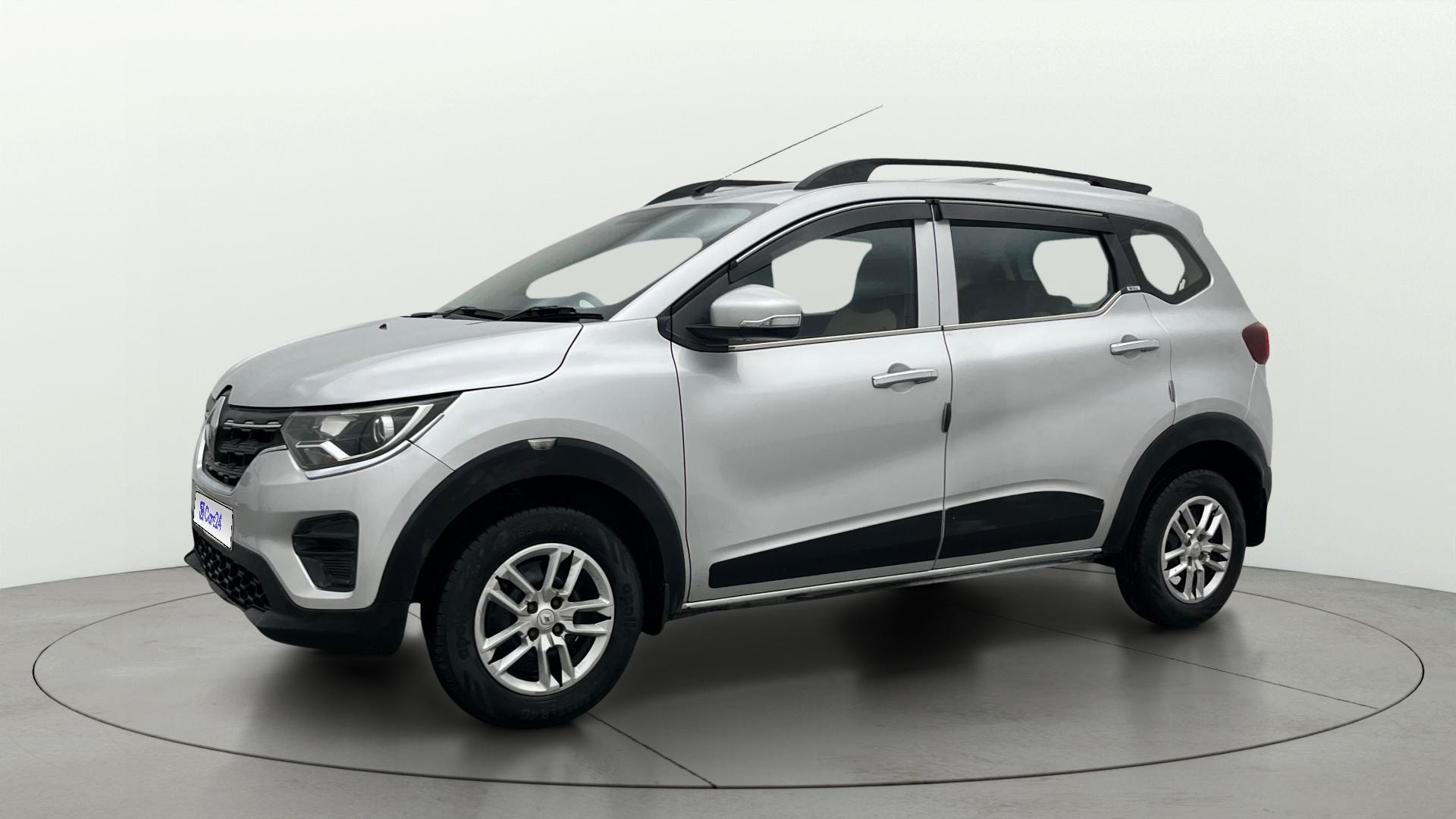 View 2020 Renault Triber RXE Image 35 Used 2020 Renault Triber RXE Image 35