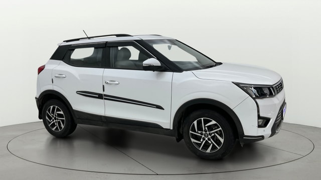 View Mahindra XUV300 Image 23 Used Mahindra XUV300 Image 23