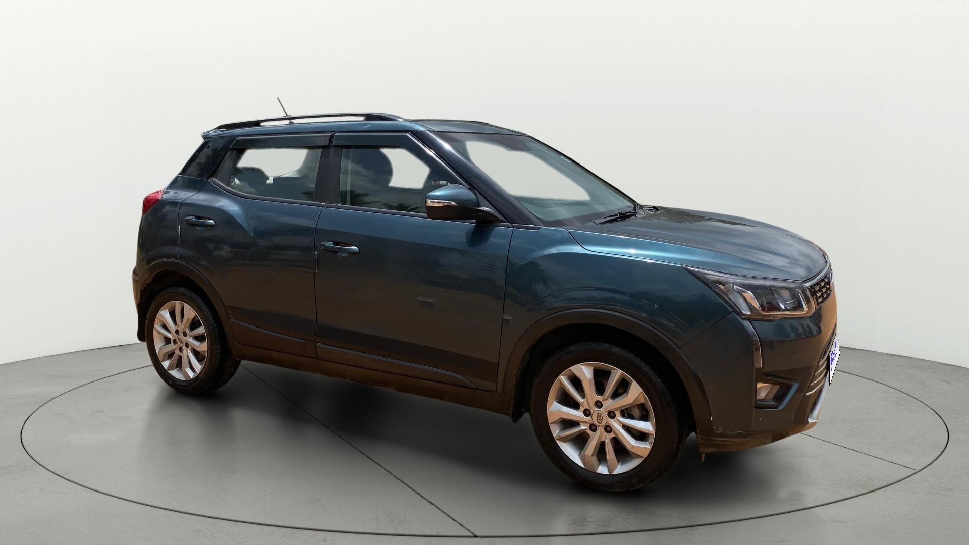 View 2019 Mahindra XUV300 W4 Petrol BS IV Image 38 Used 2019 Mahindra XUV300 W4 Petrol BS IV Image 38