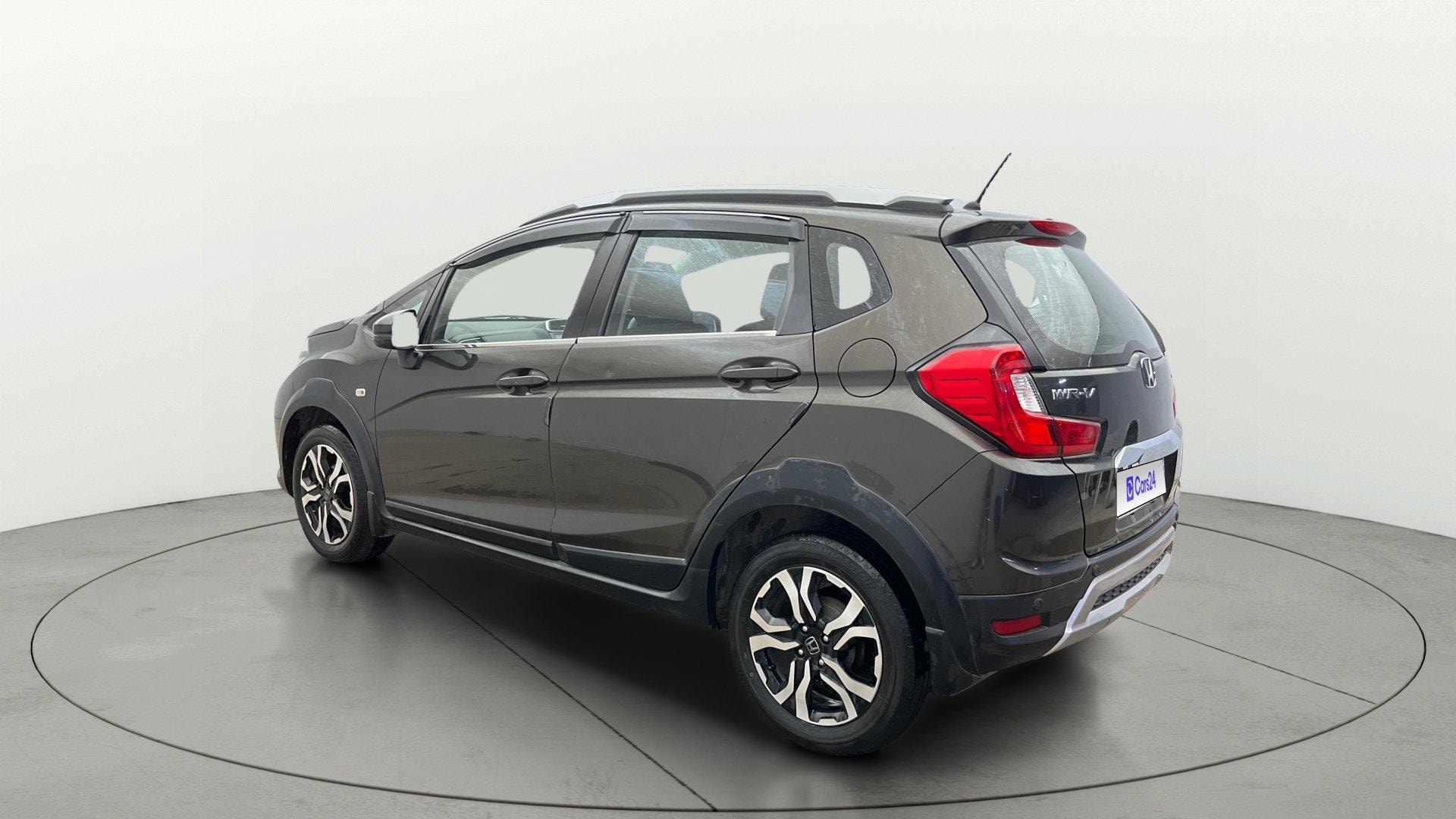 View 2021 Honda WR-V S MT Diesel Edge Edition Image 2 Used 2021 Honda WR-V S MT Diesel Edge Edition Image 2