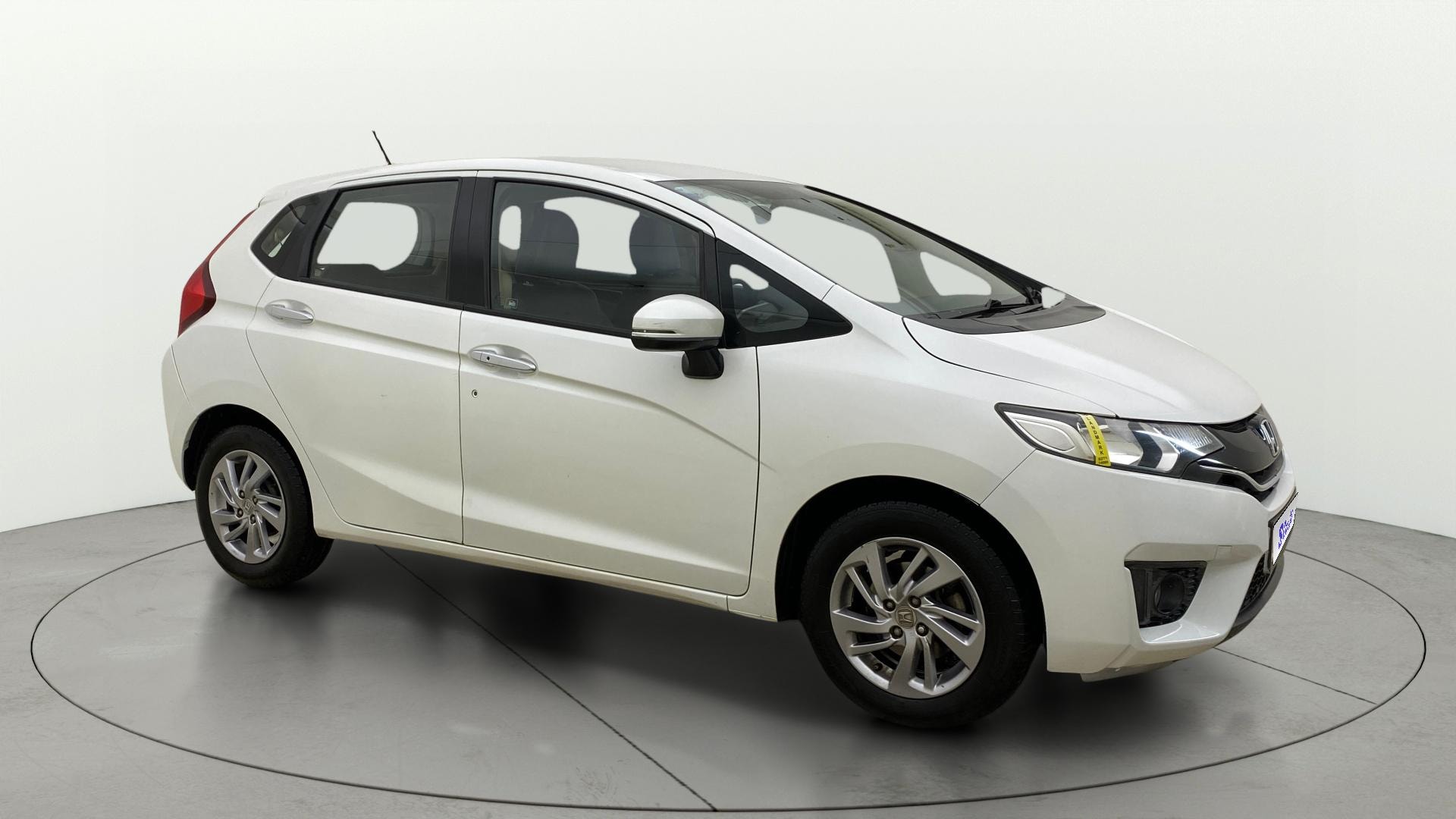 View 2019 Honda Jazz E MT Diesel Image 14 Used 2019 Honda Jazz E MT Diesel Image 14