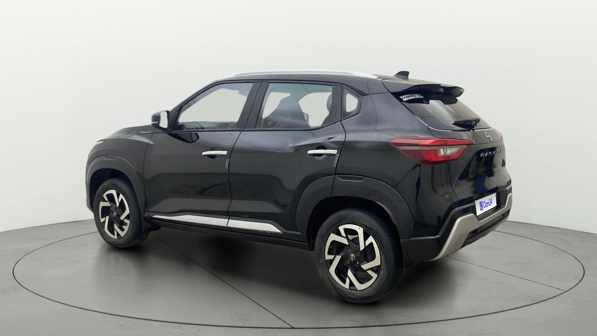 View 2022 Nissan Magnite XV Image 2 Used 2022 Nissan Magnite XV Image 2