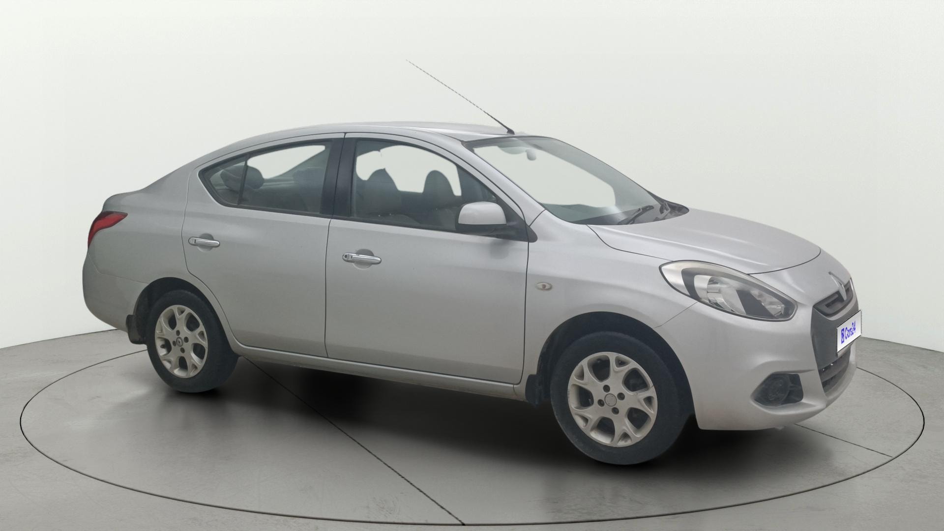 View 2014 Renault Scala RxL Diesel Image 13 Used 2014 Renault Scala RxL Diesel Image 13
