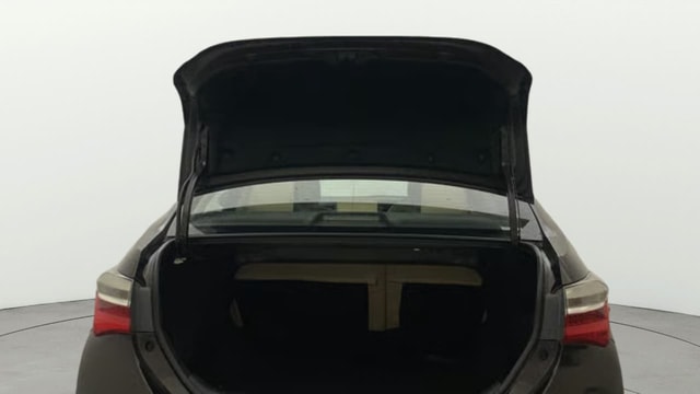 View Toyota Corolla Altis Image 17 Used Toyota Corolla Altis Image 17