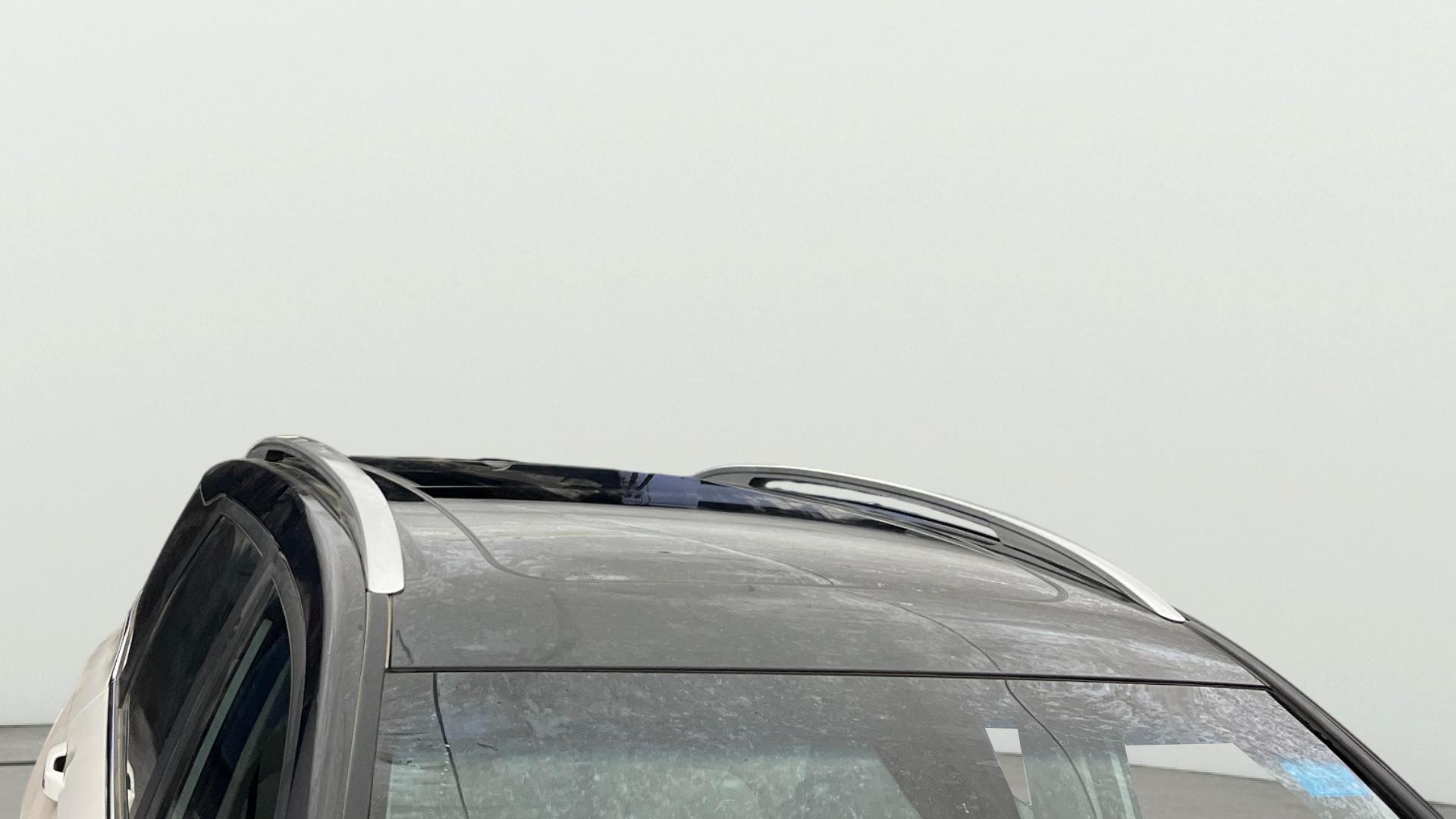 View 2023 MG Hector Sharp Pro CVT Petrol Dual Tone Image 7 Used 2023 MG Hector Sharp Pro CVT Petrol Dual Tone Image 7