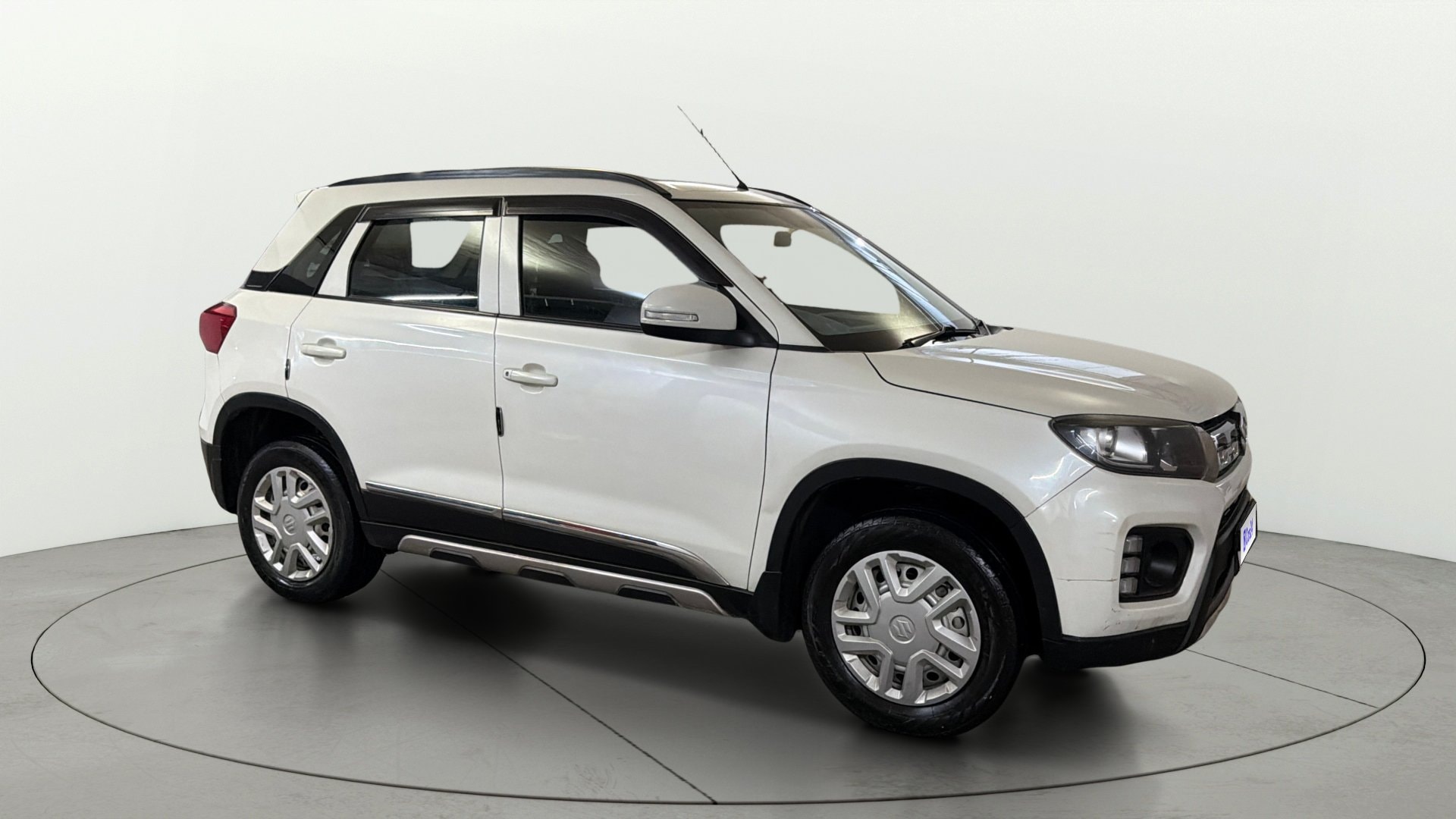View 2022 Maruti Suzuki 1000 Base Variant Image 21 Used 2022 Maruti Suzuki 1000 Base Variant Image 21